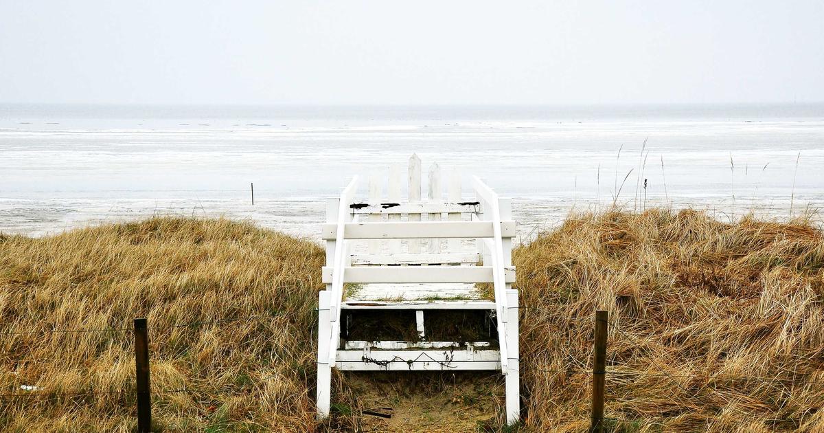 Dari, Bandung, Thailand: