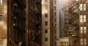 Dejan, Tumbas, Resmi